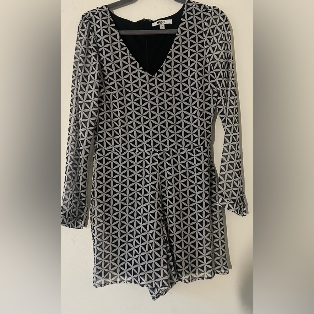 Modbe Black and White Patterned Long Sleeve Romper